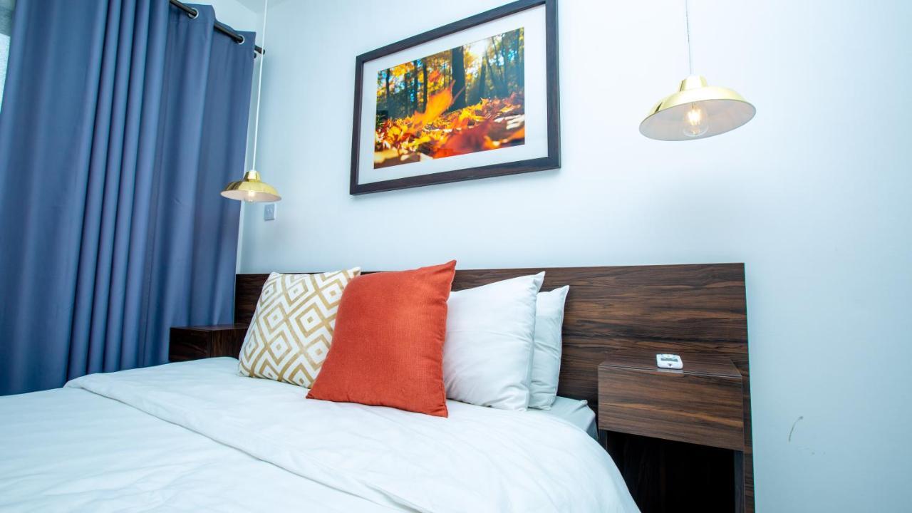 Embassy Gardens Premier Suites-Cantonment Аккра Екстер'єр фото